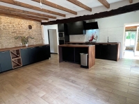 Lovely 2 Bedroom House with Enclosed Grounds