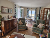 1970's House With Basement And Large Garden