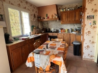 Stone Built  5-Bedroom Country House On One Level with a Large Enclosed Park. Ideal For Horses