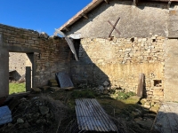 Two Old Stone Houses to Renovate on a Plot of 1859m²