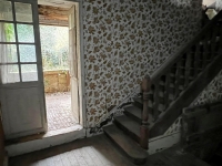 Centre-Ville de Ruffec : Maison à Rénover Avec 4 Chambres