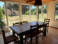 Maison Familiale avec 4 Chambres, Jardin, Piscine et Dépendances – Entre Ruffec et Villefagnan