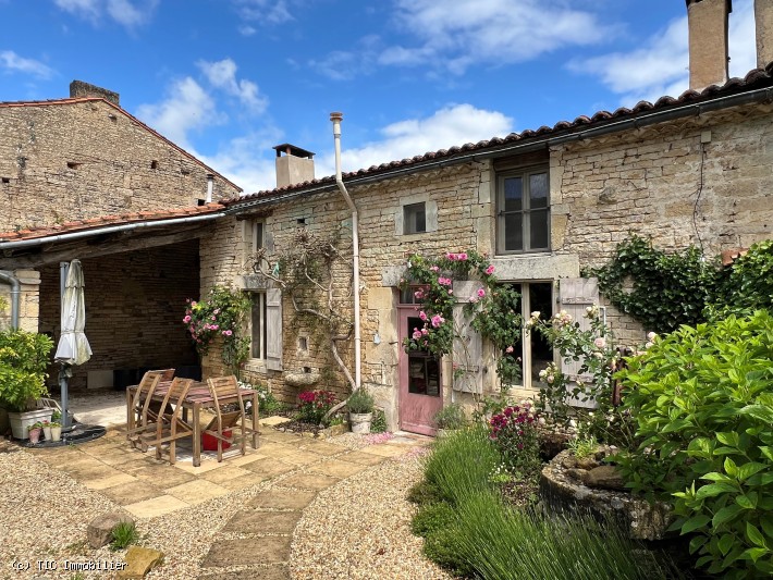 Exclusive! Pretty 2 Bedroomed Cottage With Courtyard/Garden and Orchard