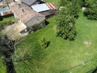 Charmante Maison de Village de 2 Chambres avec Projet de Rénovation et Terrain Spacieux