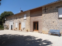 Belle Maison Avec 2 Granges Et Un Beau Jardin