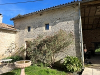 Large 18th Century House with 7 Bedrooms and Swimming Pool, Near Brux And Used For Airbnb