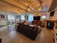 Pretty 2 Bedroom House in a Dead End, Near Ruffec - Nice Potentials
