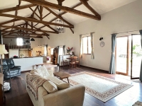 Amazing Views : Beautiful House With Outbuildings And 1.5 Acres