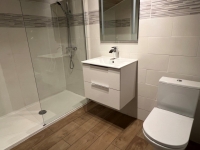 Lovely 2 Bedroom House with Enclosed Grounds