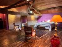 Large 18th Century House with 7 Bedrooms and Swimming Pool, Near Brux And Used For Airbnb