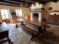 Belle Maison En Pierre Avec Jardin et Un Terrain de Loisirs En Bordure de la Charente