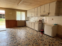 Maison de Plain-Pied de 5 Chambres à Rénover