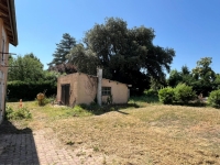 Maison Familiale avec 4 Chambres, Jardin, Piscine et Dépendances – Entre Ruffec et Villefagnan