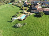 Maison 4 Chambres, Dépendances, Grand Terrain et Piscine