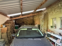 Charming Stone Village House – 8 Rooms – Enclosed Garden (1972m²) and Outbuildings