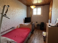 5-Bedroom Family House with Large Enclosed Garden