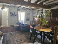 Jolie Maison De Ville Avec 2 Chambres Et Belle Cour Fermée