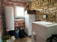 Stone Built  5-Bedroom Country House On One Level with a Large Enclosed Park. Ideal For Horses