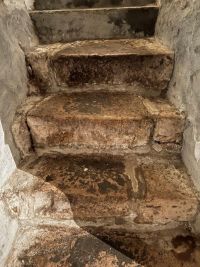 Très Belle Maison Ancienne de 5 Chambres avec Bel Extérieur et Maison à Rénover