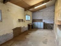 Jolie Maison Ancienne Avec Garage Et Terrain De Plus D'Un Hectare
