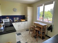 Pavillon sur Sous-sol avec Beau Jardin en Bordure de Charente