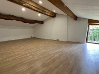 Lovely 2 Bedroom House with Enclosed Grounds