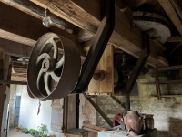Verteuil-Sur-Charente. Ancien Moulin à Grain dans un Cadre Idyllique