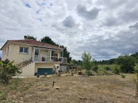 1970's House With Basement And Large Garden
