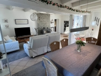 Charming 5 Bedroom Stone House with Modern Comforts and Rustic Elegance