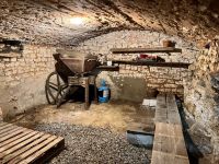 Jolie Maison Ancienne Avec Garage Et Terrain De Plus D'Un Hectare