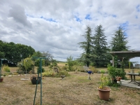 1970's House With Basement And Large Garden
