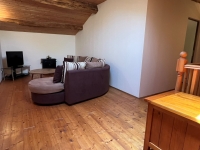 Charmante Maison de Village de 2 Chambres avec Projet de Rénovation et Terrain Spacieux
