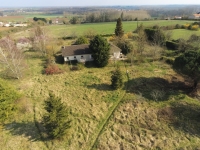 Stone Built  5-Bedroom Country House On One Level with a Large Enclosed Park. Ideal For Horses