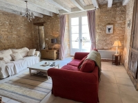 15th Century Village House in Verteuil-Sur-Charente With Beautiful View of the Castle