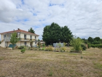 1970's House With Basement And Large Garden