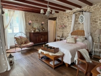 Charmante Maison en Pierre Rénovée dans un Cadre Champêtre et Paisible
