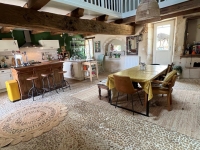 Gorgeous Farmhouse With Beautiful Living Space And Walled Garden