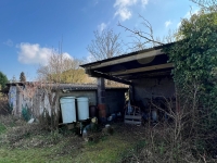 Stone Built  5-Bedroom Country House On One Level with a Large Enclosed Park. Ideal For Horses