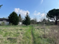 Stone Built  5-Bedroom Country House On One Level with a Large Enclosed Park. Ideal For Horses