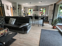 Nanteuil-en-Vallée. Beautiful 2-Bedroom Bungalow with Landscaped Garden and Plunge Pool