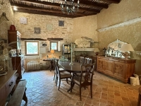 Charmante Maison en Pierre Rénovée dans un Cadre Champêtre et Paisible