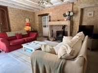 15th Century Village House in Verteuil-Sur-Charente With Beautiful View of the Castle