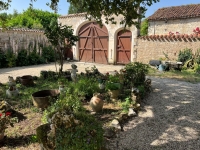 Charmante Maison Ancienne Avec Jardin Clos Et Dépendances