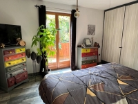 Nanteuil-en-Vallée. Beautiful 2-Bedroom Bungalow with Landscaped Garden and Plunge Pool