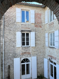 Magnificent 8 Bedroom Townhouse In Ruffec With Heated Swimming Pool