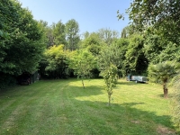 Nanteuil-en-Vallée. Beautiful 2-Bedroom Bungalow with Landscaped Garden and Plunge Pool