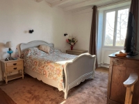 Superbe Maison en Pierre de 5 Chambres avec Piscine