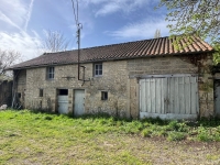 Grand Maison Avec 4 Chambres Et Dépendances A Côté de Ruffec