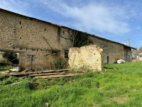 Grand Maison Avec 4 Chambres Et Dépendances A Côté de Ruffec