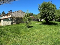 Charmante Maison de Village de 2 Chambres avec Projet de Rénovation et Terrain Spacieux